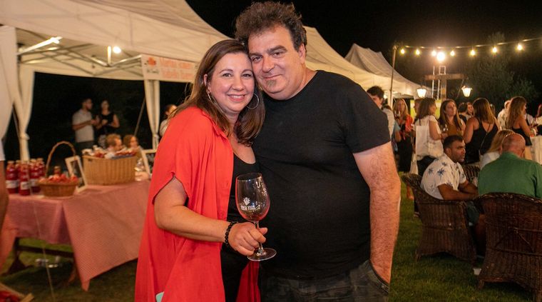 Alejandro Vigil junto a su esposa, María Sance. Alejandro Vigil junto a su esposa, María Sance.