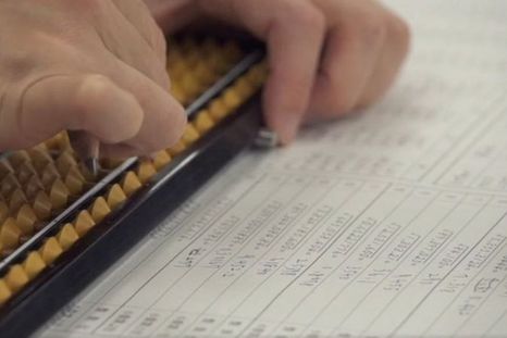 Mientras el ábaco está en desuso en la mayor parte del mundo, estudiantes en Japón siguen aprendiendo aritmética con esta herramienta milenaria.
