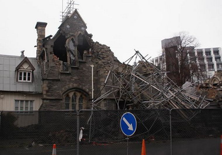 Muchas edificaciones han quedado en ruinas después del terremoto.