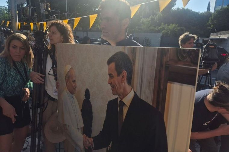 El papa León XIV recibió un pedido de mayor compromiso contra la pederastia. Foto Efe