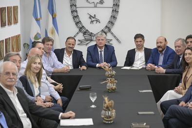 MDZol | Gobernadores kirchneristas se congregaron en Buenos Aires