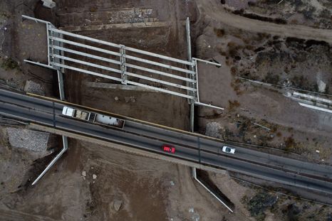 Las obras de los puentes caídos de la ruta 40 llevan 6 años sin finalización.
