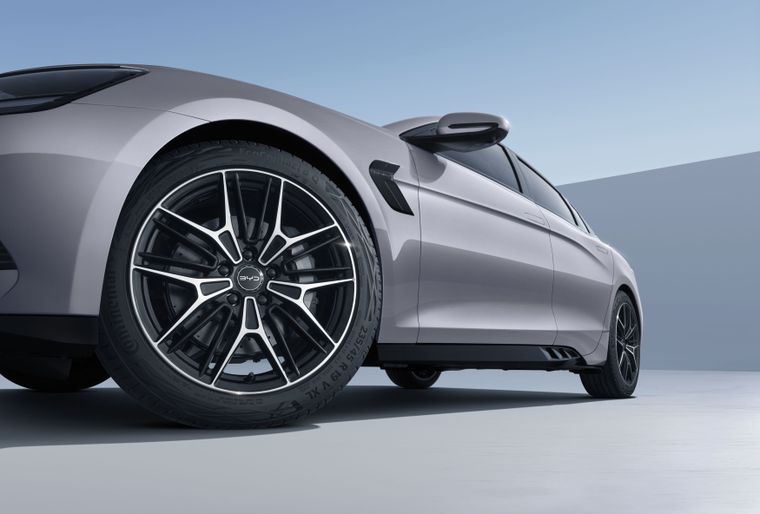 BYD lanza el nuevo sedán SEAL del año modelo 2026