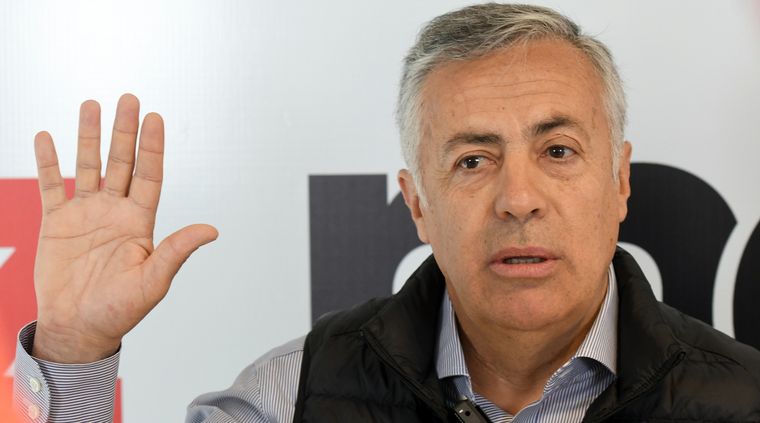 Alfredo Cornejo dialogó con MDZ Radio 105.5 FM Foto: ALF PONCE MERCADO / MDZ