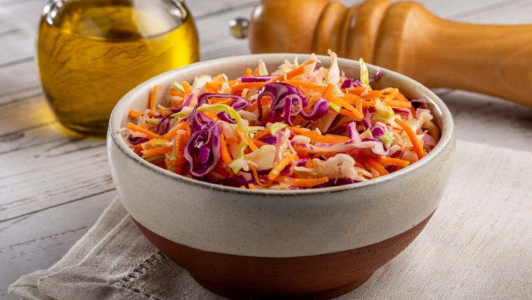 Animáte a preparar la receta de ensalada coleslaw con un toque argentino.