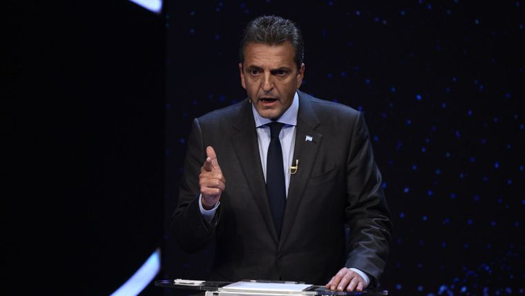 Massa chicaneó a Milei con el tema del psicotécnico Foto: EFE