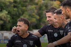 Andrada marcó el único gol para dejar a Gimnasia puntero e invicto. Foto: Prensa Gimnasia Andrada marcó el único gol para dejar a Gimnasia puntero e invicto. Foto: Prensa Gimnasia