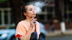 El vaper no solo afecta la salud interna, sino también la apariencia de la piel. Foto: Intermountain Healthcare