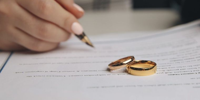 Cuando una pareja decide casarse, suele centrarse en la emoción del momento. Cuando una pareja decide casarse, suele centrarse en la emoción del momento.