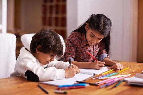 Es el año donde empieza a construirse la relación del niño: con el aprendizaje con el esfuerzo y con su propia capacidad. Es el año donde empieza a construirse la relación del niño: con el aprendizaje con el esfuerzo y con su propia capacidad.