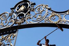 portones del parque limpieza portones del parque limpieza Foto: Prensa Gobierno de Mendoza