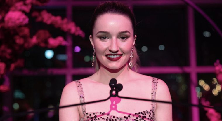 Kaitlyn Dever protagoniza esta historia real en Netflix sobre fama, desinformación y consecuencias. Foto: Archivo