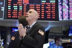 wall street abre en alza, con inversores mirando a la fed y los datos de empleo