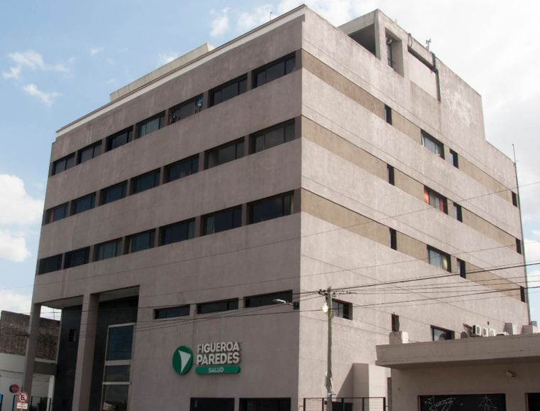 Decapitó a su mamá y el hombre, que padece esquizofrenia, se presentó en un centro de salud.