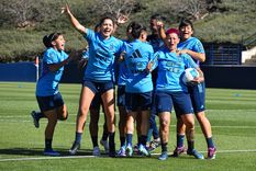 Julieta Cruz, Chiara Singarella y Catalina Roggerone jugarán la Copa de Oro Foto: AFA Julieta Cruz, Chiara Singarella y Catalina Roggerone jugarán la Copa de Oro Foto: AFA