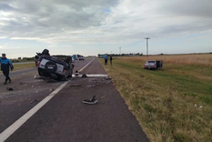 e un joven de 20 años murió tras un violento choque frontal entre dos camionetas en la ruta nacional 2, mientras se dirigía a Mar del Plata. e un joven de 20 años murió tras un violento choque frontal entre dos camionetas en la ruta nacional 2, mientras se dirigía a Mar del Plata.