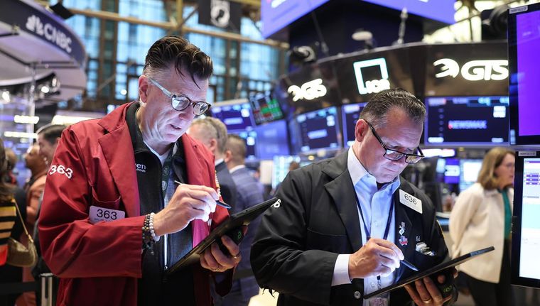 Las acciones de empresas argentinas en Wall Street caen de manera consistente este jueves, tras la votación en la Cámara de Diputados de la Nación de este miércoles.