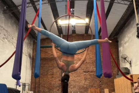 La cantante está soltera. La cantante está soltera.