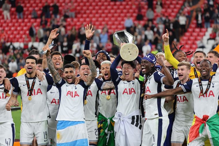 Tottenham ganó la Europa League tras vencer a Manchester United en San Mamés. Foto: EFE