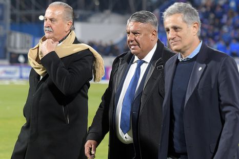 El videpresidente de Godoy Cruz ofició de anfitrión con el presidente de la AFA Claudio Chiqui Tapia. El videpresidente de Godoy Cruz ofició de anfitrión con el presidente de la AFA Claudio Chiqui Tapia.