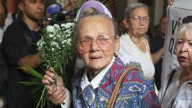 Carmen Navas durante la misa en memoria de su hijo, el pasado 15 de mayo en Caracas.
