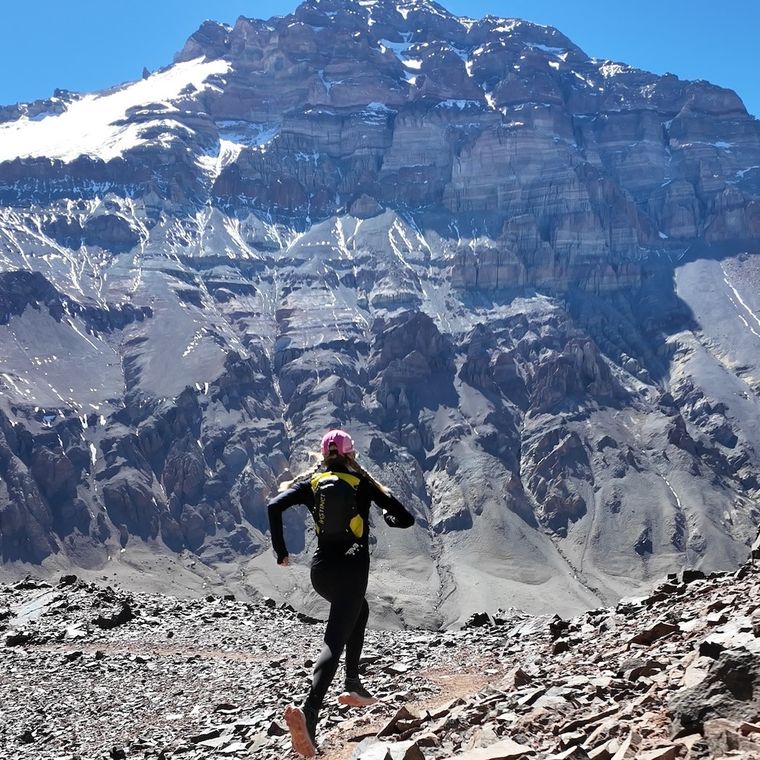 Erin Ton buscará marcar el tiempo más rápido de ascenso desde Horcones. Erin Ton buscará marcar el tiempo más rápido de ascenso desde Horcones.