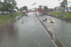 Tragedia en medio del temporal: un taxista murió descompensado en la General Paz. Foto: NA