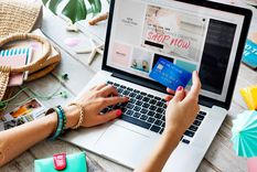 La gente compra más por internet debido a la pandemia, pero gasta menos que antes La gente compra más por internet debido a la pandemia, pero gasta menos que antes