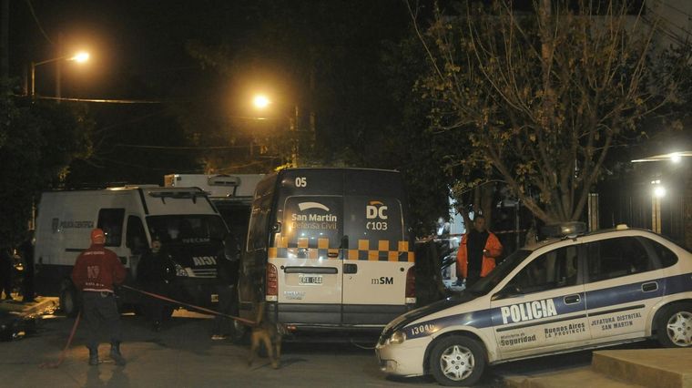 Los hombres fueron masacrados y encontrados por la policía