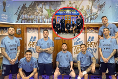 La misma pose, diferentes intérpretes: los referentes de la Selección argentina posaron para la cámara sin el Papu Gómez. La misma pose, diferentes intérpretes: los referentes de la Selección argentina posaron para la cámara sin el Papu Gómez.