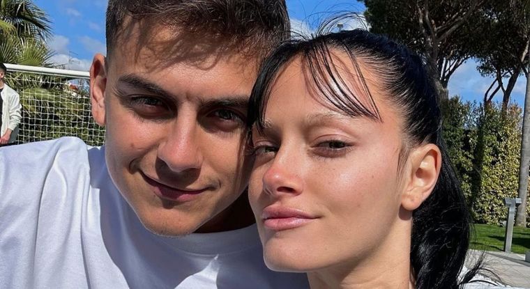 Paulo Dybala y Oriana Sabatini, más juntos que nunca en un difícil momento. Foto: @orianasabatini