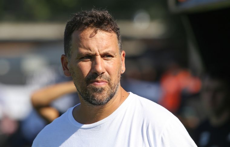 Fabbiani posteó una foto con la camiseta de Spreen. Foto: NA