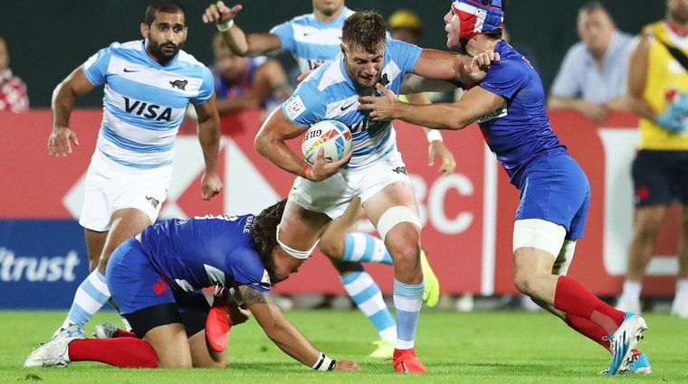 Argentina se repuso tras tropezar en el debut ante Francia. Prensa UAR