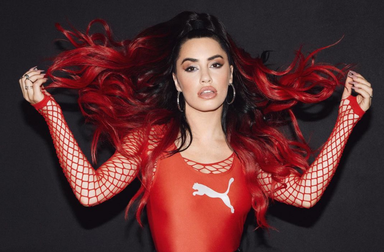 Lali Espósito siempre sorprende a sus fanáticos con sus llamativos looks. Foto: Instagram @lalioficial