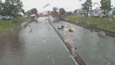 Tragedia en medio del temporal: un taxista murió descompensado en la General Paz. Foto: NA Tragedia en medio del temporal: un taxista murió descompensado en la General Paz. Foto: NA