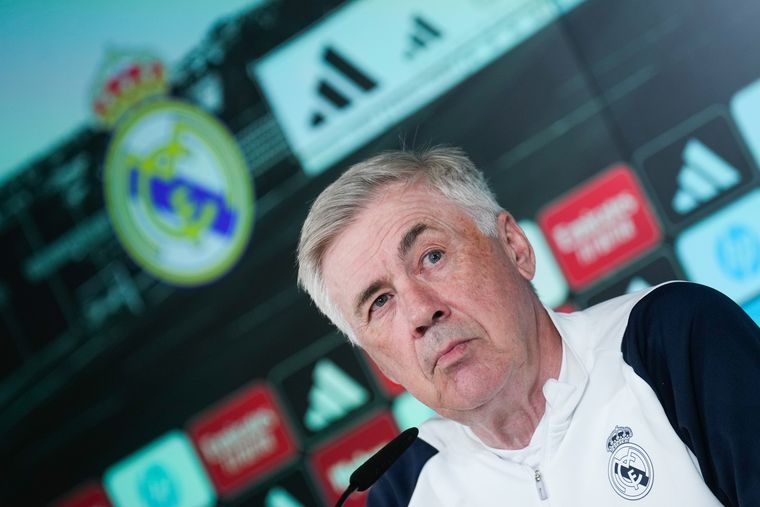 El italiano habló en la previa del derbi con el Culé. Foto: EFE