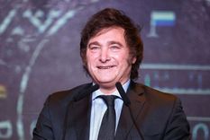 En su primer discurso tras la victoria electoral, Milei enfatizó su compromiso de devolver a Argentina a un lugar prominente en la esfera internacional. Foto: REUTERS