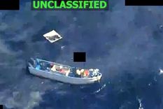 Embarcación bombardeada por Estados Unidos. Foto Ministerio Defensa EE.UU. Embarcación bombardeada por Estados Unidos. Foto Ministerio Defensa EE.UU.