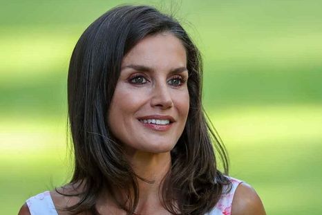 Gracias a este look, Letizia marca tendencia: el reciclado está de moda