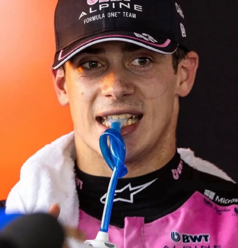 Franco Colapinto publicó una serie de fotos personales en la antesala del estreno de la Fórmula 1 2026.