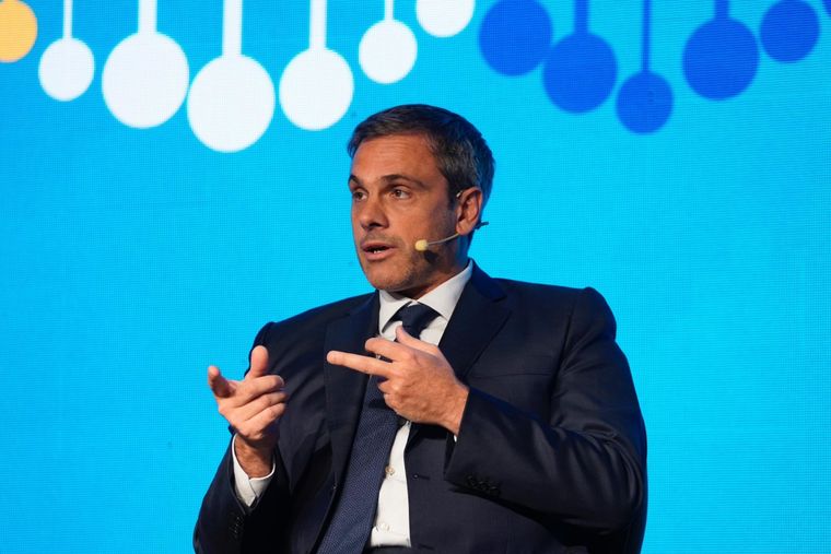 El diputado electo Guillermo Michel aseguró que el Gobierno busca eliminar el monotributo a pedido del FMI.