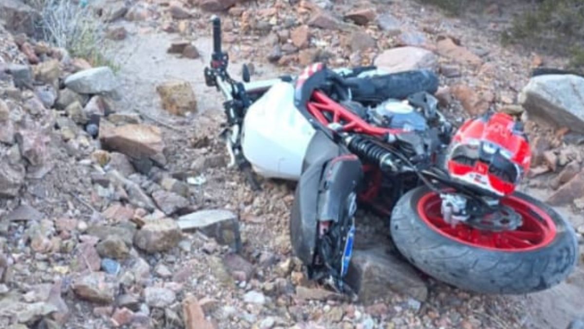 Accidente fatal en alta montaña: un motociclista murió al desbarrancar en la Ruta 7