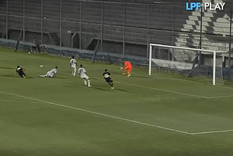 independiente rivadavia cayo 1-0 ante boca en la reserva y merecio el empate independiente rivadavia cayo 1-0 ante boca en la reserva y merecio el empate