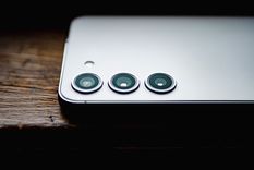 El Samsung Galaxy A56 lidera las recomendaciones de teléfonos de gama media por su equilibrio.