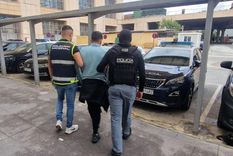 La Policía española difundió esta imagen del supuesto criminal tras ser detenido.