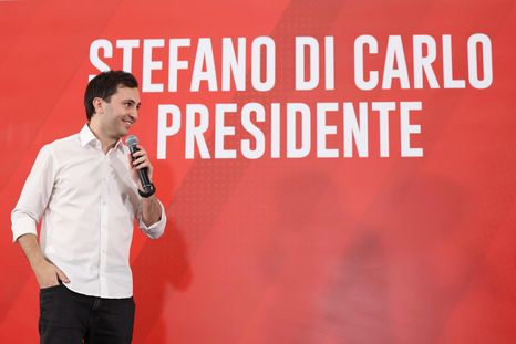 Stéfano Di Carlo, dirigente oficialista de River, confirmó su postulación y volvió a destacar a Gallardo como “CEO del fútbol”. Stéfano Di Carlo, dirigente oficialista de River, confirmó su postulación y volvió a destacar a Gallardo como “CEO del fútbol”.