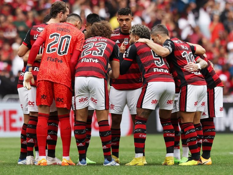 Flamengo hace fuerzas por el estado de salud de una leyenda del club.