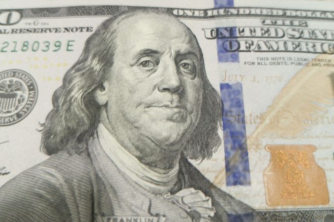 Se derrumbó la demanda de dólares y la expectativa de devaluación tras las elecciones Se derrumbó la demanda de dólares y la expectativa de devaluación tras las elecciones