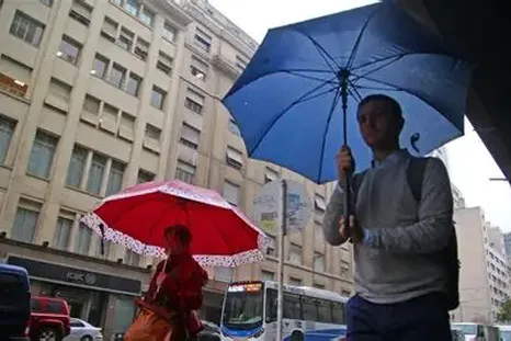 Varias provincias están bajo alerta amarilla por fuertes tormentas. Varias provincias están bajo alerta amarilla por fuertes tormentas.