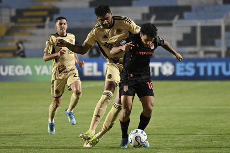 Estudiantes y Cusco repartieron puntos en el Estadio Inca Garcilaso de la Vega. Estudiantes y Cusco repartieron puntos en el Estadio Inca Garcilaso de la Vega.